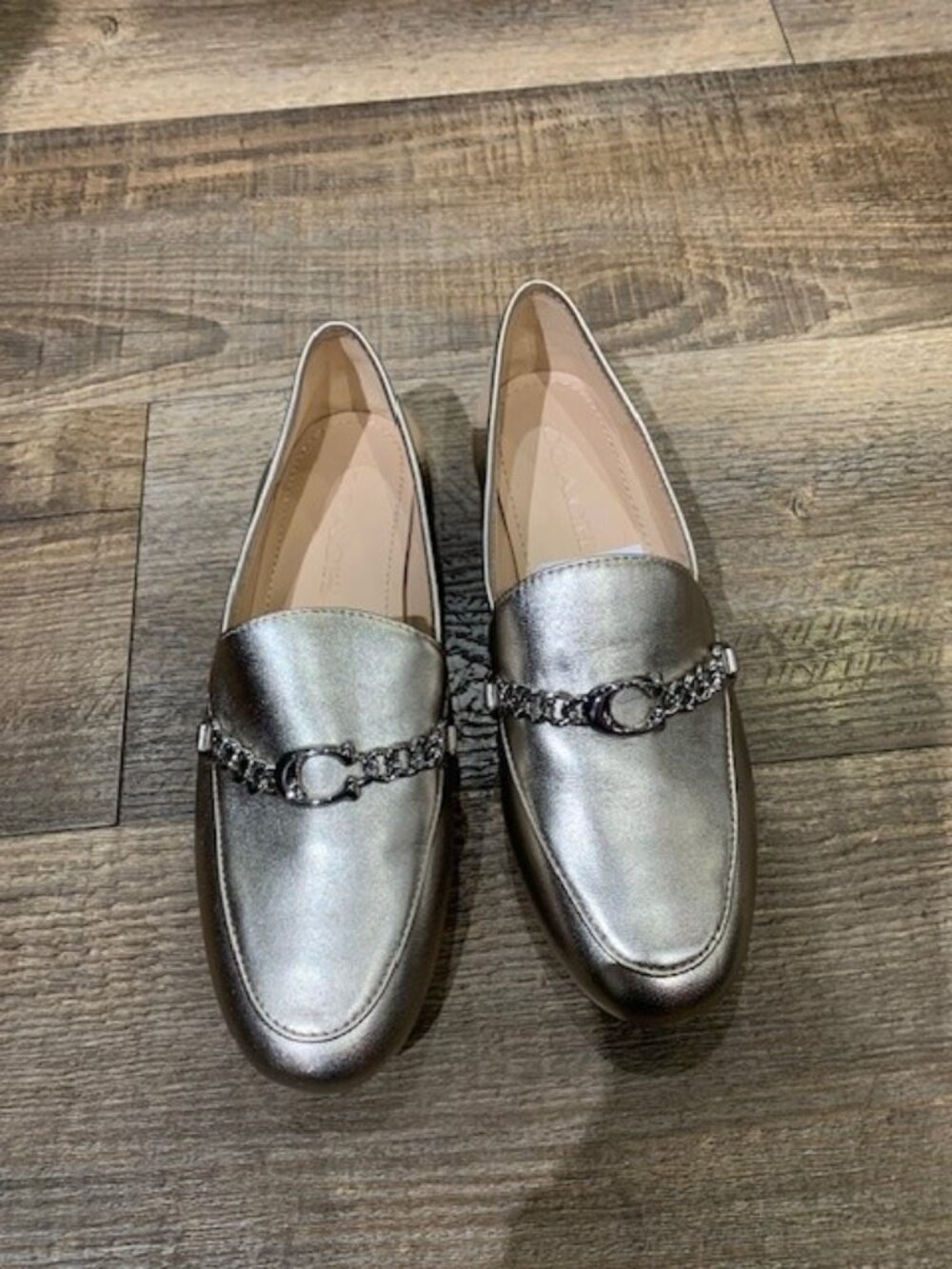 Coach: Helena Loafers Met (platinum champage) sz: 6B